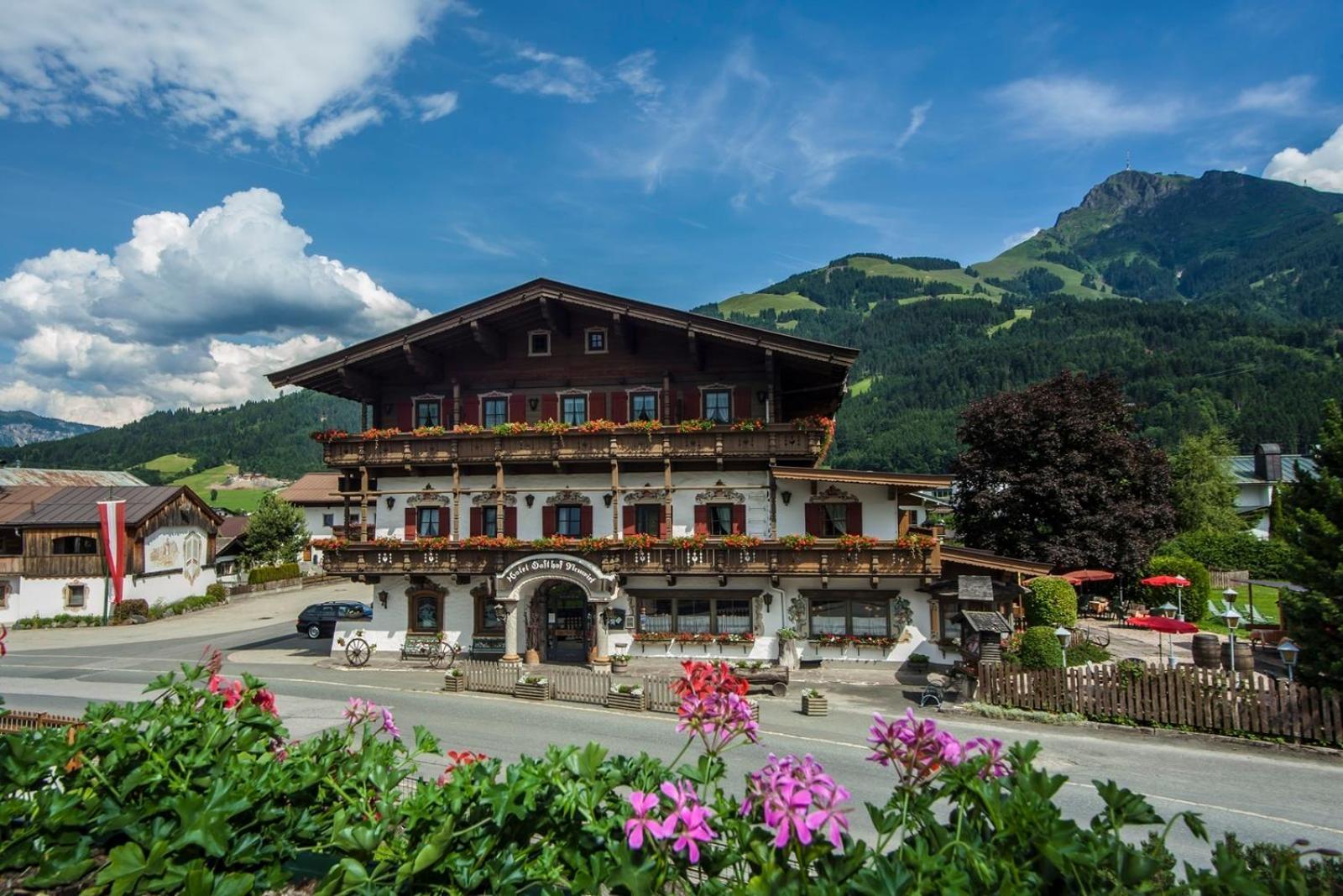 Kaiserhotel Neuwirt Oberndorf in Tirol Ngoại thất bức ảnh