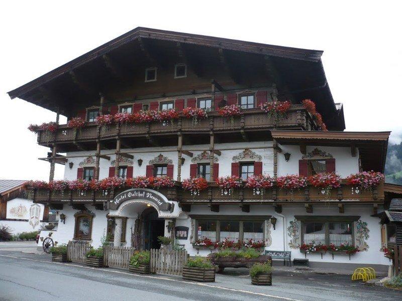 Kaiserhotel Neuwirt Oberndorf in Tirol Ngoại thất bức ảnh