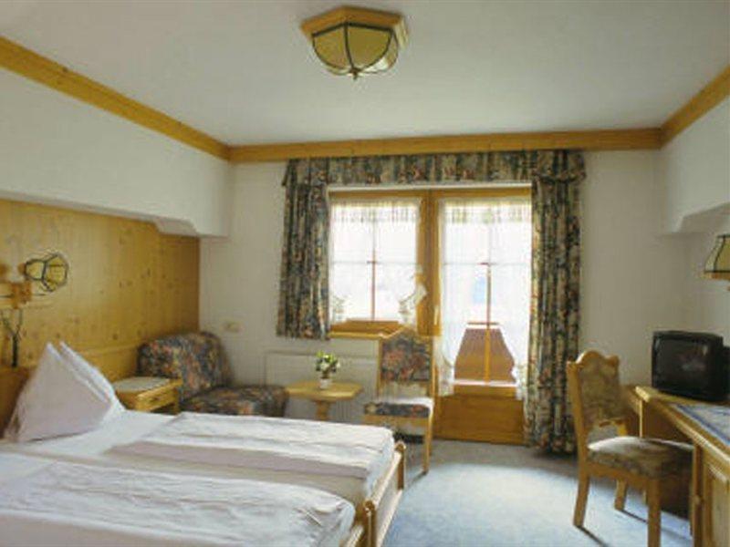 Kaiserhotel Neuwirt Oberndorf in Tirol Ngoại thất bức ảnh