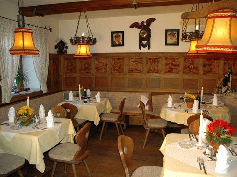 Kaiserhotel Neuwirt Oberndorf in Tirol Ngoại thất bức ảnh
