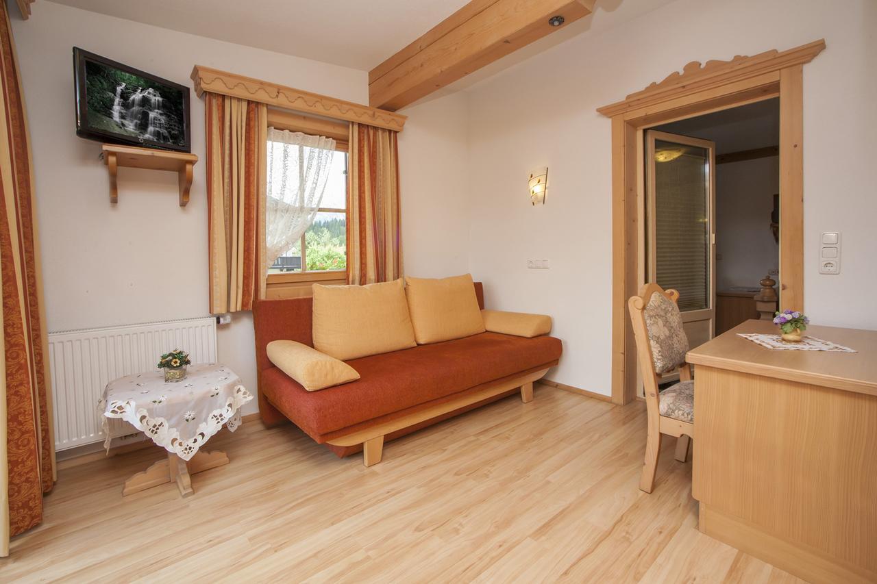 Kaiserhotel Neuwirt Oberndorf in Tirol Ngoại thất bức ảnh